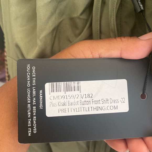 Pretty Little Thing Dress - Picture 4 of 4